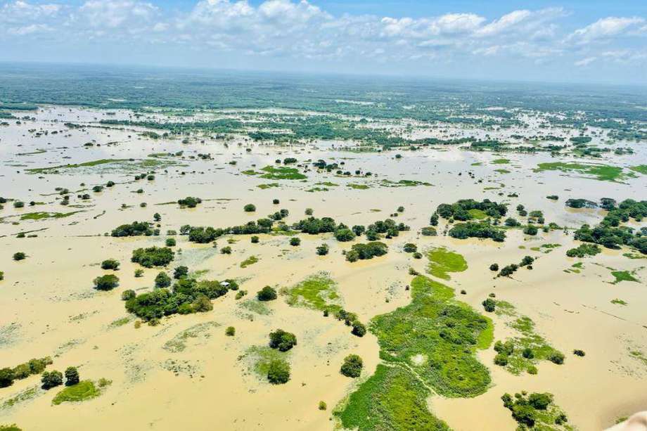 Casi 50.000 habitantes de Sucre y Córdoba han sido afectados por las inundaciones de los ríos Cauca y San Jorge. 
