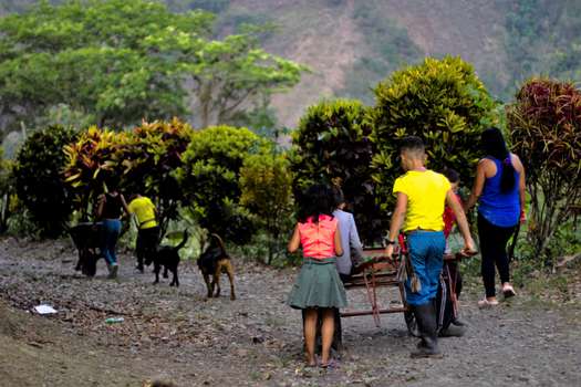 La población del municipio de Ituango (Antioquia) resiste a la violencia que se arraiga en el territorio y no desiste en construir paz. Crédito: Silvia Corredor Rodríguez. 