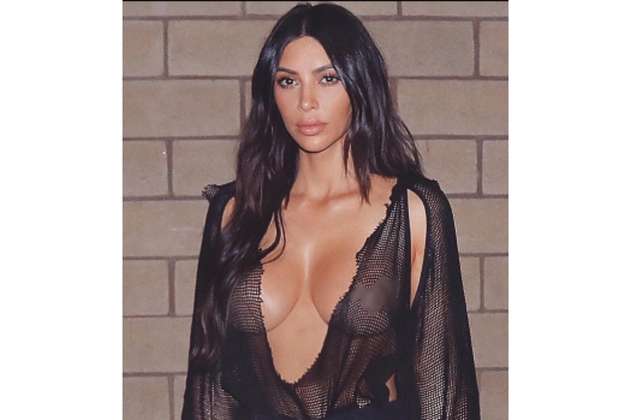 Kim Kardashian revela su secreto para lucir sus pronunciados escotes
