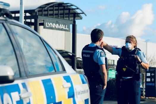 El gobierno de Jacinda Ardern prepara una nueva ley antiterrorista para colmar vacíos legales y prevenir futuros ataques en Nueva Zelanda.
