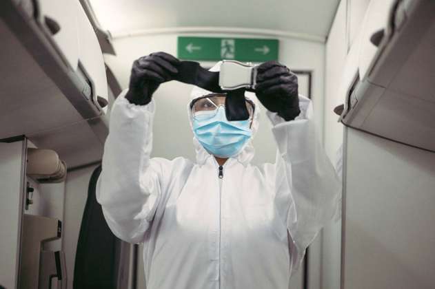 Algunas recomendaciones para viajar en avión y evitar contagiarse de coronavirus 
