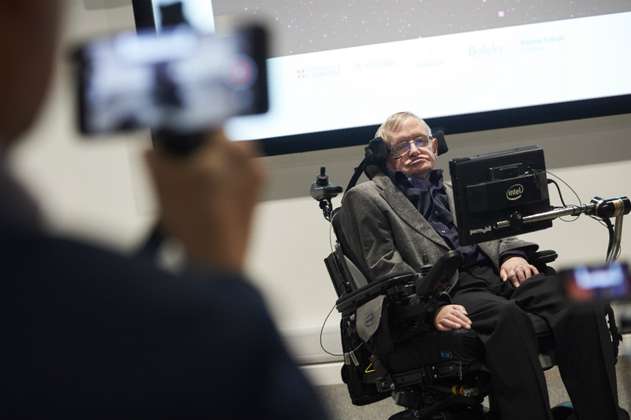 Stephen Hawking: de estudiante vago a genio de la física  