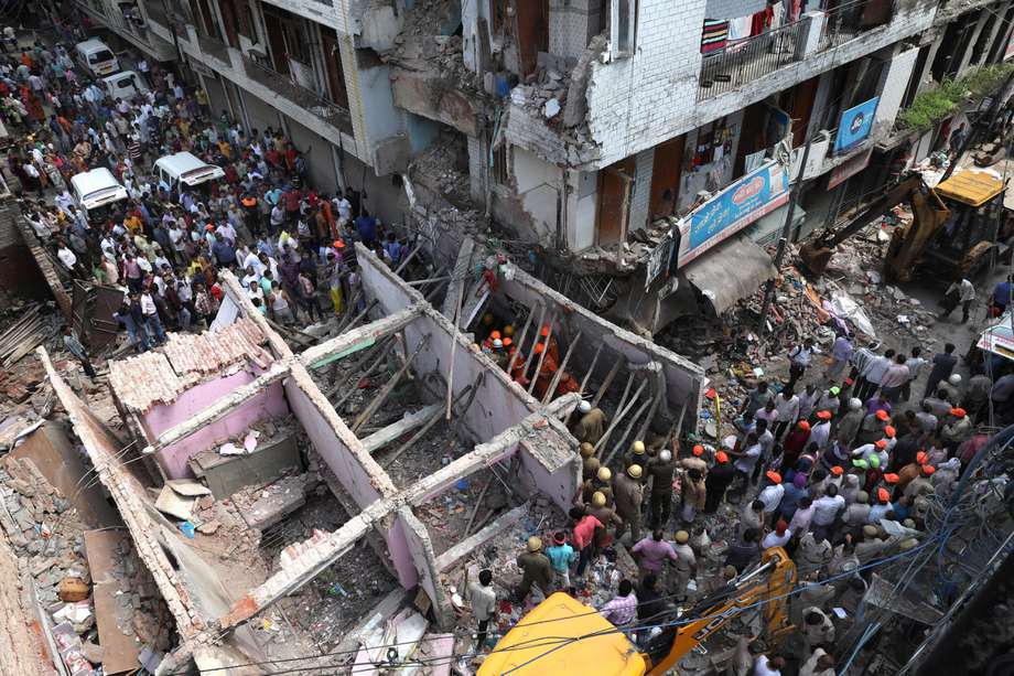 Foto de referencia: Muerte de cinco personas tras derrumbe de un edificio en Nueva Delhi. 