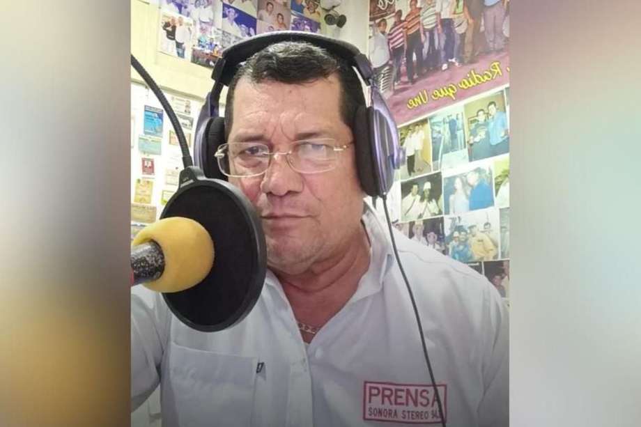 El director de una emisora comunitaria en San Pedro (Sucre), fue asesinado en la noche de este miércoles 24 de enero en su casa.