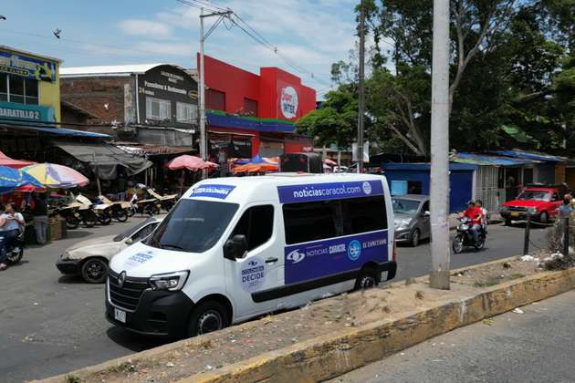 Elecciones 2023: Arrancó el Bus Colombia de Noticias Caracol, Blu Radio y El Espectador