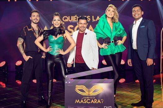 ¿Quién es la máscara?, cuenta con cuatro jurados famosos: Lina Tejeiro, Alejandra Azcárate, Llane y Juanda Caribe.