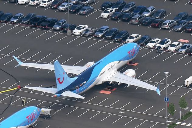La crisis de Boeing llega al punto de estacionar sus 737 Max en parqueaderos de carros
