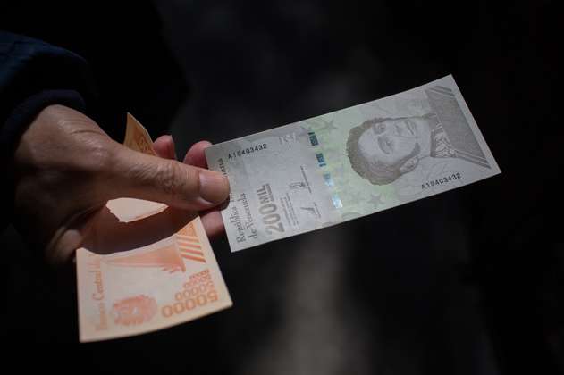 Venezuela inspecciona precios en comercios, tras eliminar seis ceros de su moneda