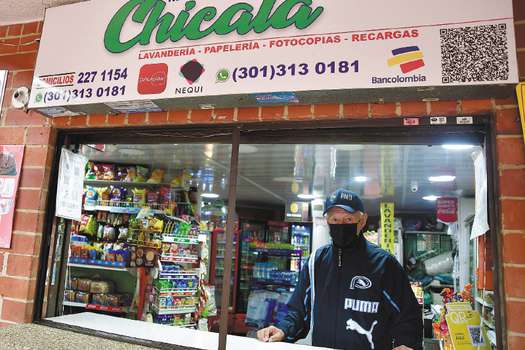  El 20 % de las ventas del Minisúper Chicalá, en Ciudadela Colsubsidio,  se pagan por transferencias.  