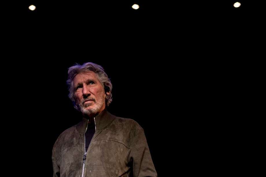 British rock icon and activist Roger Waters attends a conference on the Palestinian situation at Matucana Cultural Center in Santiago, on November 13, 2018 Pink Floyd's founder is in Santiago to perform in a concert. / AFP / Martin BERNETTI
