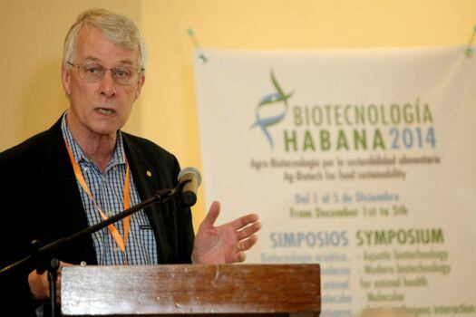 Richard John Roberts, Premio Nobel de Medicina, en la inauguración del Congreso Internacional de Biotecnología 2014, en La Habana (Cuba).