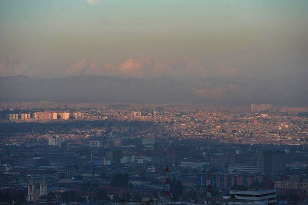 Se mantiene regular calidad del aire en algunas zonas de Bogotá 
