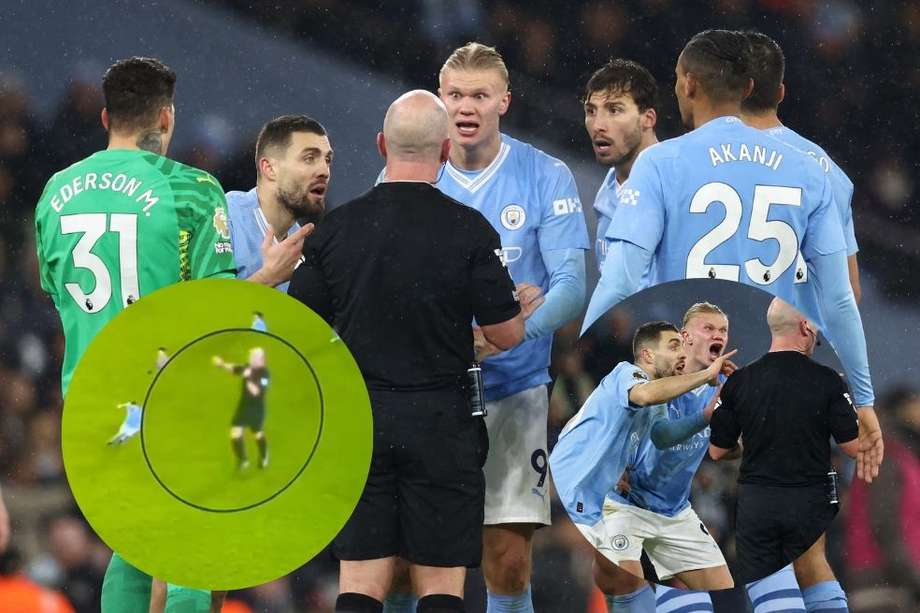 Erling Haaland y los jugadores de Manchester City pelean con el árbitro.