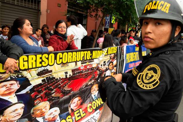 ¿Se puede disolver el Congreso de Perú? Claves de la crisis política 