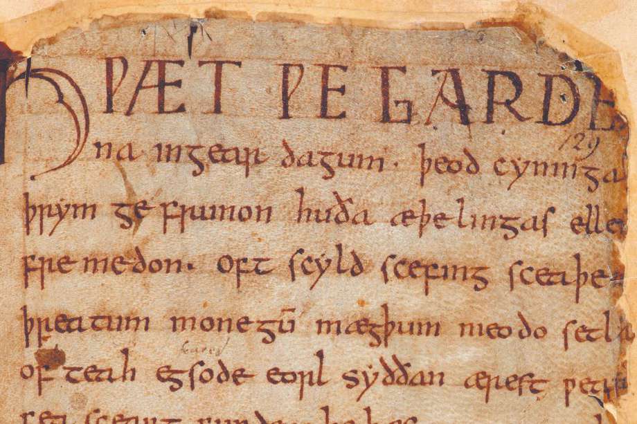 Primera página del "Beowulf", escrito en anglosajón (un idioma que proviene de tierras escandinavas y del norte de Alemania) en 3.183 versos aliterados.