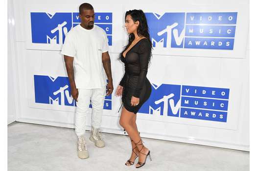 Kanye West y Kim Kardashian. / AFP