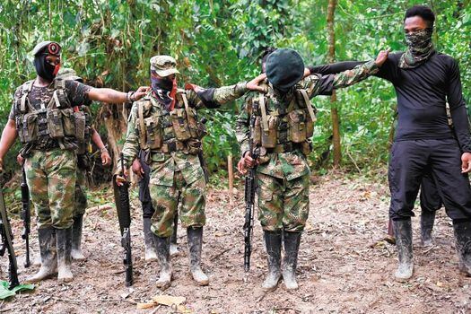 Una organización indígena del Chocó denunció que 20 jóvenes fueron reclutados por el Eln.  / AFP