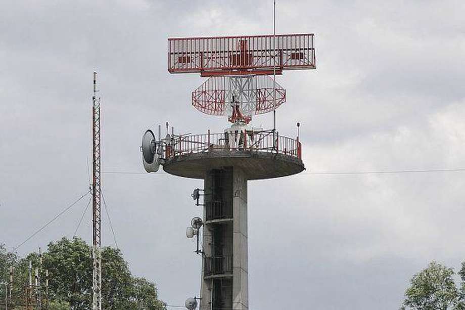 Se pide la actualización de varios radares para la correcta operación de la entidad.