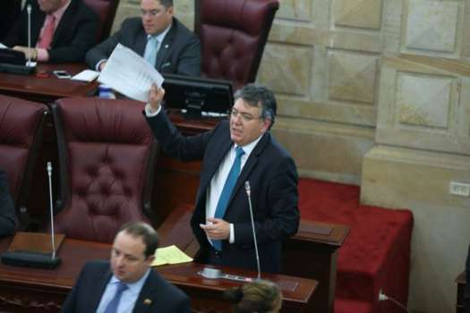 El ministro de Hacienda, Mauricio Cárdenas, durante la aprobación de la tributaria en el Congreso. / Cortesía.