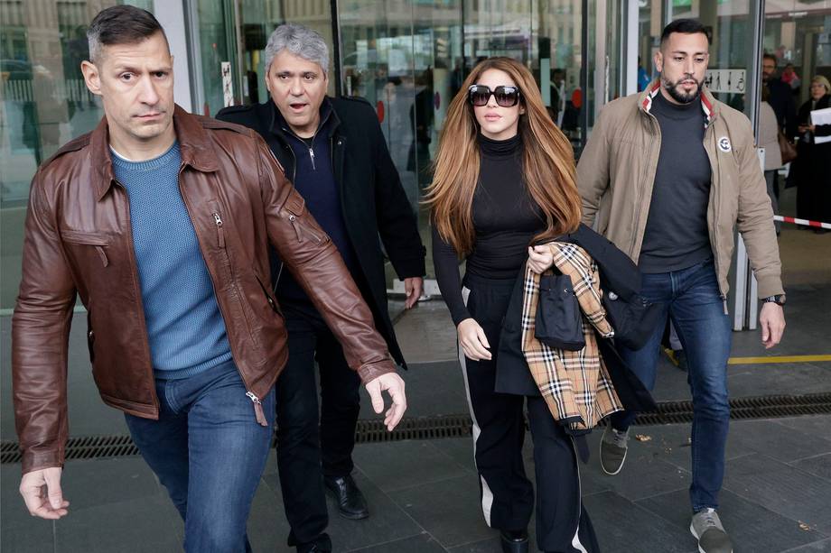 Luego de llegar a un consenso por la custodia de sus hijos Milan y Sasha, Shakira y Piqué ya estarían finalizando todo su proceso de separación. EFE/Quique Garcia
