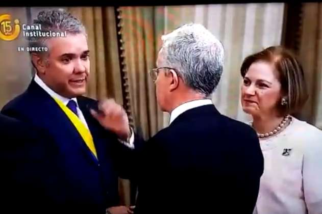 Las lágrimas de Duque al saludar a Uribe y otras curiosidades de la posesión