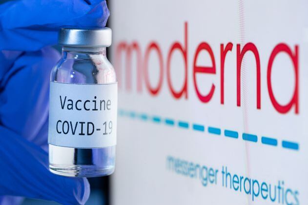 Científicos deconstruyen código de vacuna de Moderna y publican su secuencia en internet 
