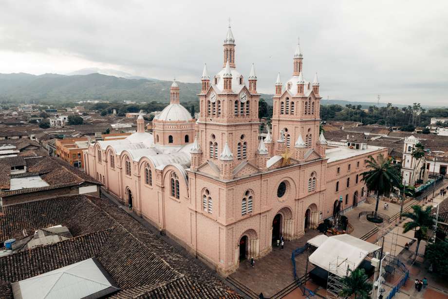 Basílica Menor del Señor de los Milagros de Buga.
