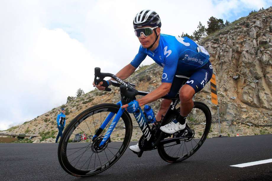 En medio de una intensa polémica con el equipo Movistar, el ciclista colombiano Miguel Ángel López se retiro este sábado de la Vuelta a España.