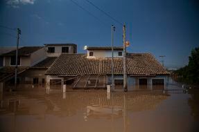 Inundaciones en Brasil dejan 114 muertos y el Gobierno prometió US$10.000 millones