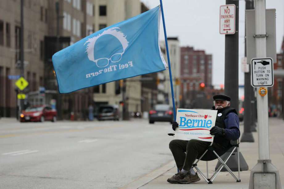 Sanders y Biden, preocupados por el coronavirus, cancelan eventos de campaña en Cleveland