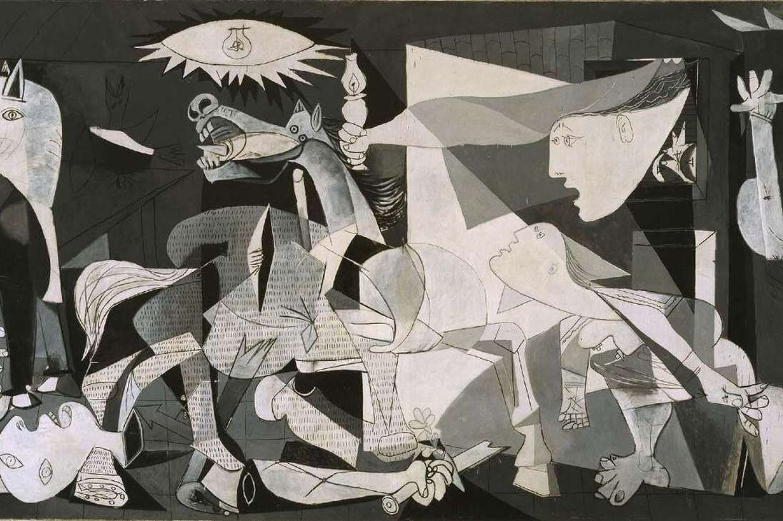 El mural "Guernica", pintado en París entre mayo y junio de 1937, representa el estallido de bombas que propiciaron los alemanes en la villa vasca que lleva por nombre la obra.