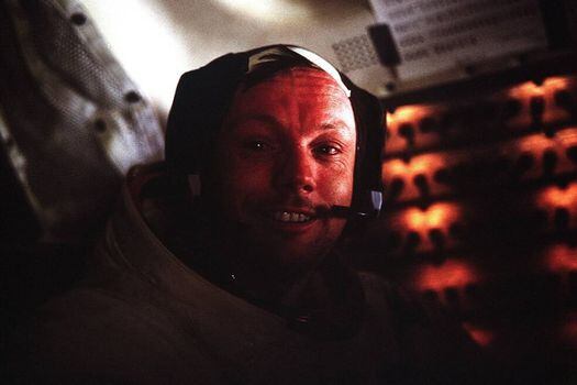 Neil Armstrong fue el comandante de la misión espacial tripulada. Fue él, quien pisó por primera vez la Luna, inmortalizando el momento al decir: "Un pequeño paso de un hombre. Un salto gigantesco de la humanidad”. / NASA
