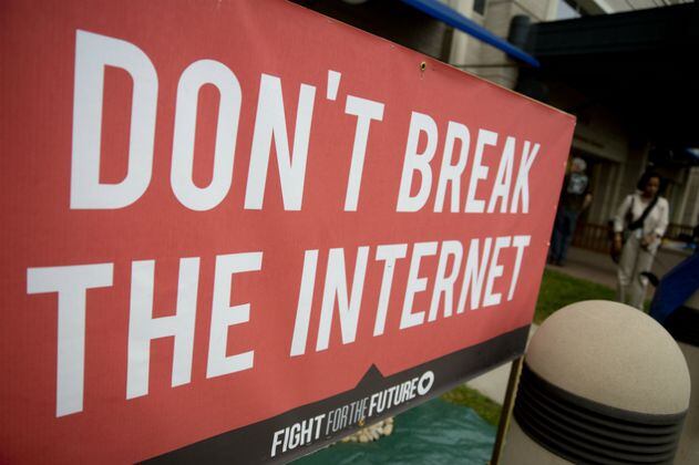 Propuesta para impedir fin de neutralidad en internet suma 40 senadores de EE.UU.