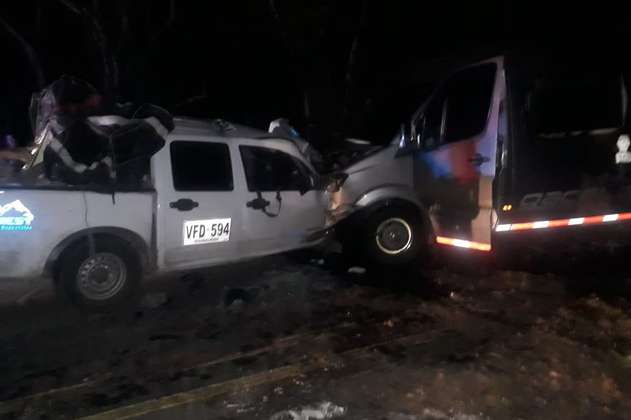 Una persona muerta y al menos 22 heridos tras accidente en la vía Dagua - Loboguerrero