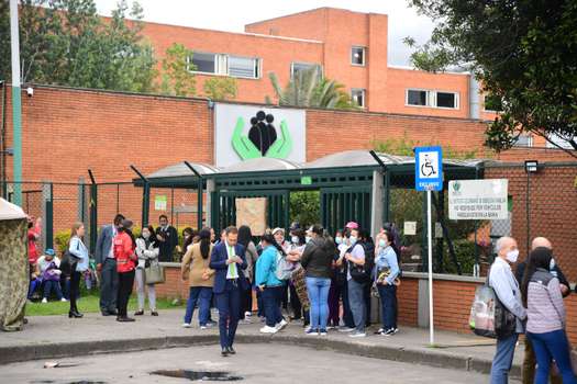 Protesta de trabajadores del Instituto Colombiano de Bienestar Familiar (ICBF) en Bogotá