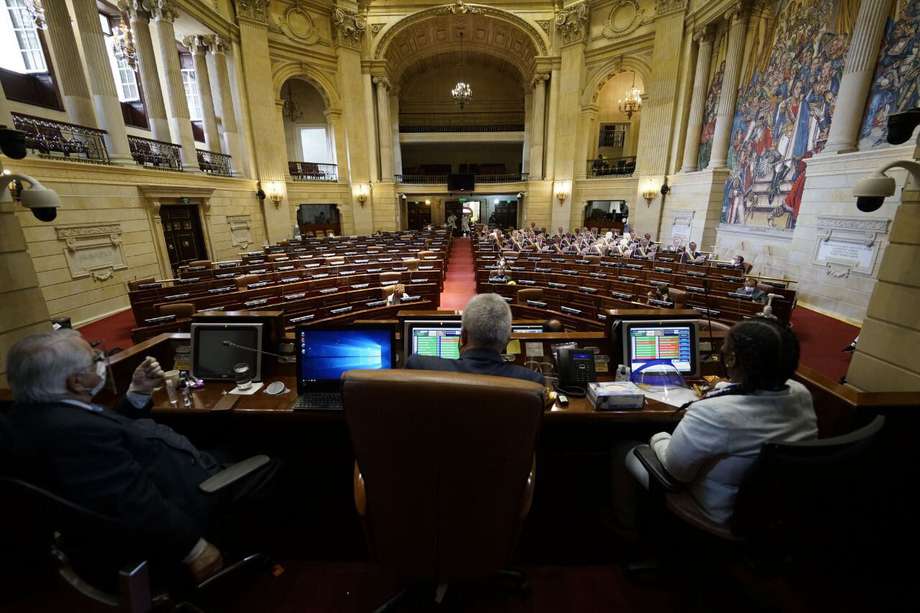 El presidente de la Cámara, Germán Blanco, es quien confirmará la cancelación de la votación de la moción de censura contra Diego Molano, a la luz del artículo 135 de la Constitución. 