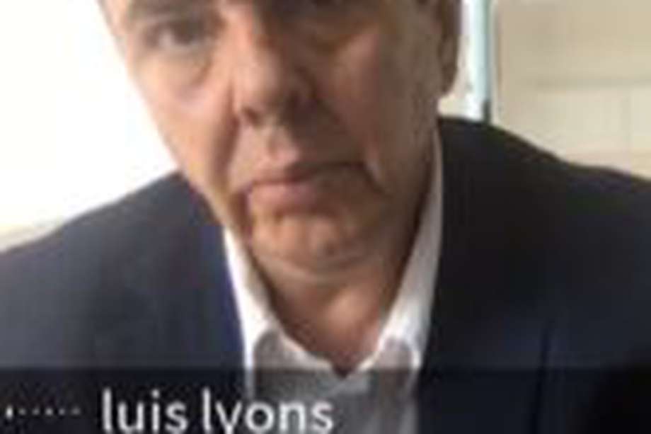 Abogado Luis Ignacio Lyons, durante audiencia de acusación.
