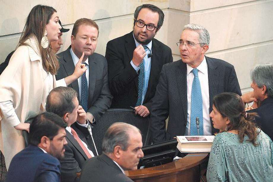 En las últimas elecciones el partido logró 4,8 millones de votos, que le permitieron hacerse a 19 senadores y 32 representantes. En 2014 el uribismo apostó por una lista cerrada; sin embargo, en 2018, ya con nombres posesionados, optó por la lista abierta.