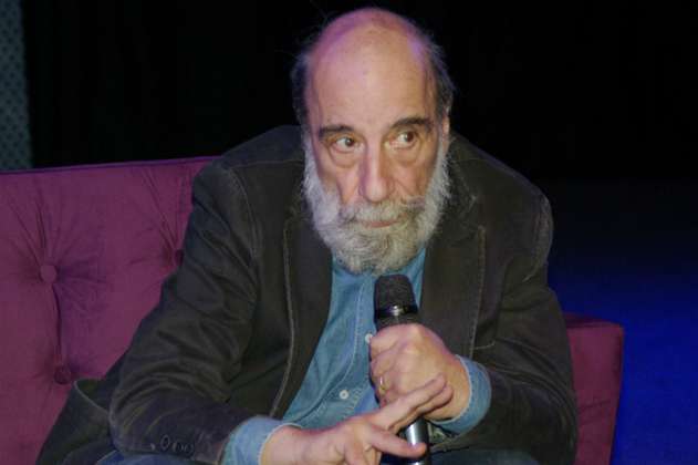 El poeta chileno Raúl Zurita gana el premio José Donoso 2017