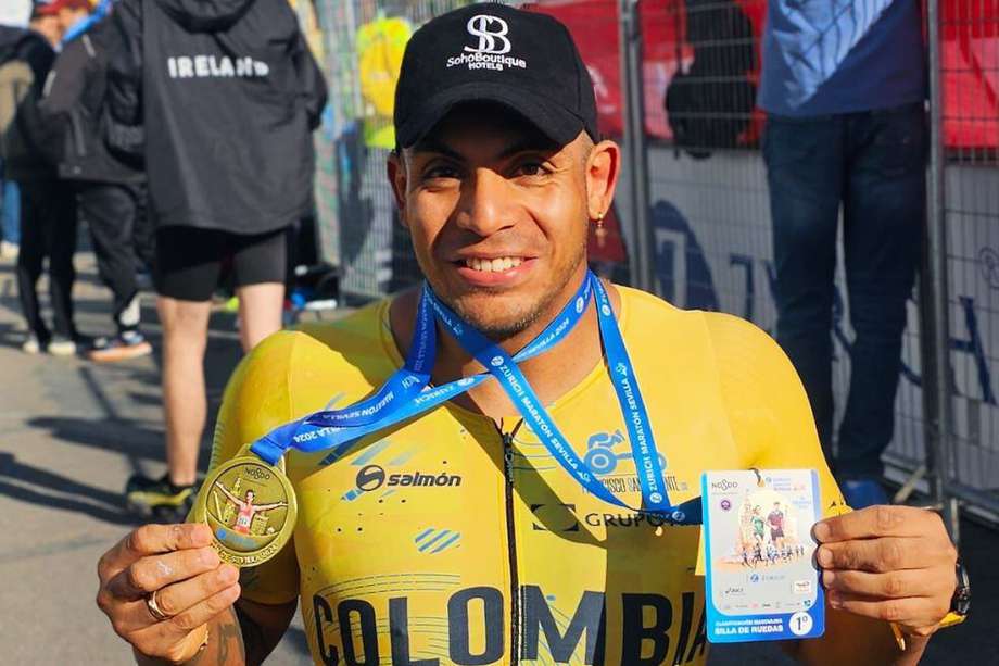 El colombiano Francisco Sanclemente, campeón del Maratón de Sevilla en la modalidad de silla de ruedas.