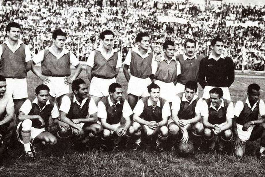 Nómina de Independiente Santa Fe, el primer campeón del fútbol colombiano en 1948.