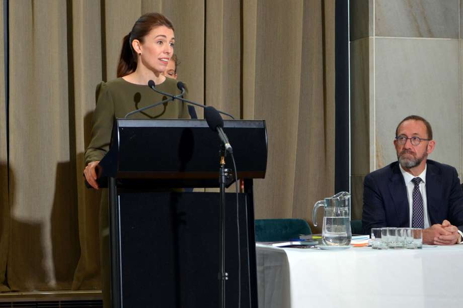 La primera ministra de Nueva Zelanda, Jacinda Adern, durante una rueda de prensa.