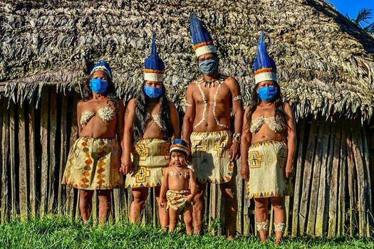 Indígenas uitoto de la Amazonía colombiana.