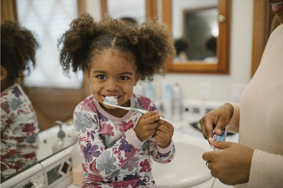 Así puedes enseñarles a los niños a lavarse los dientes