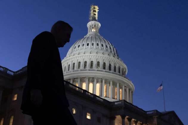 Legisladores estadounidenses llegan a un acuerdo para evitar cierre del gobierno