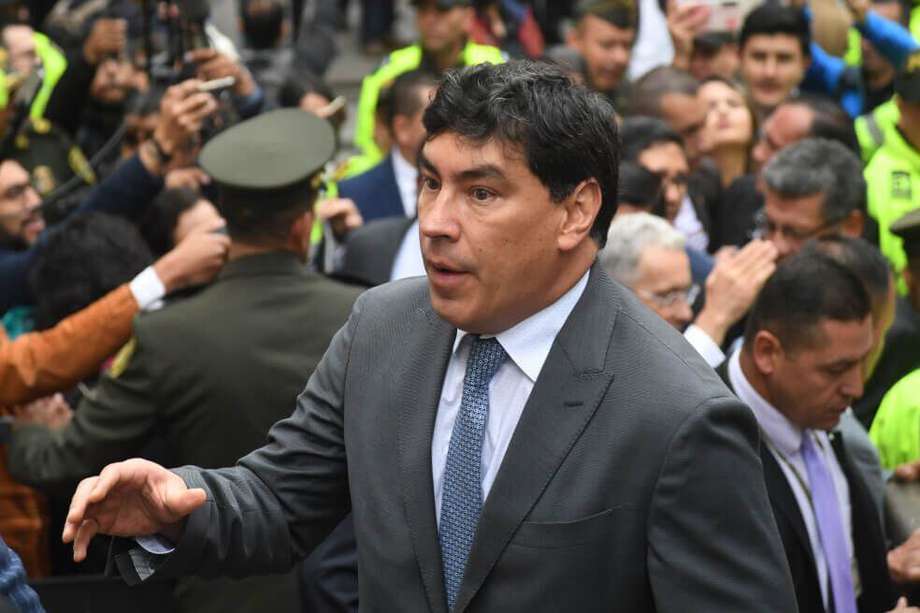 Por supuesta manipulación de testigos, congresista Álvaro Hernán Prada rindió indagatoria