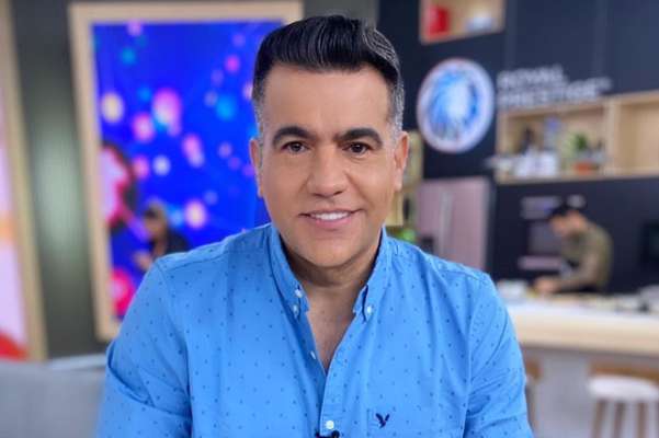 El presentador que a partir de hoy veremos en Yo me llamo, compartió con sus 556 mil seguidores sus inicios en la televisión colombiana.