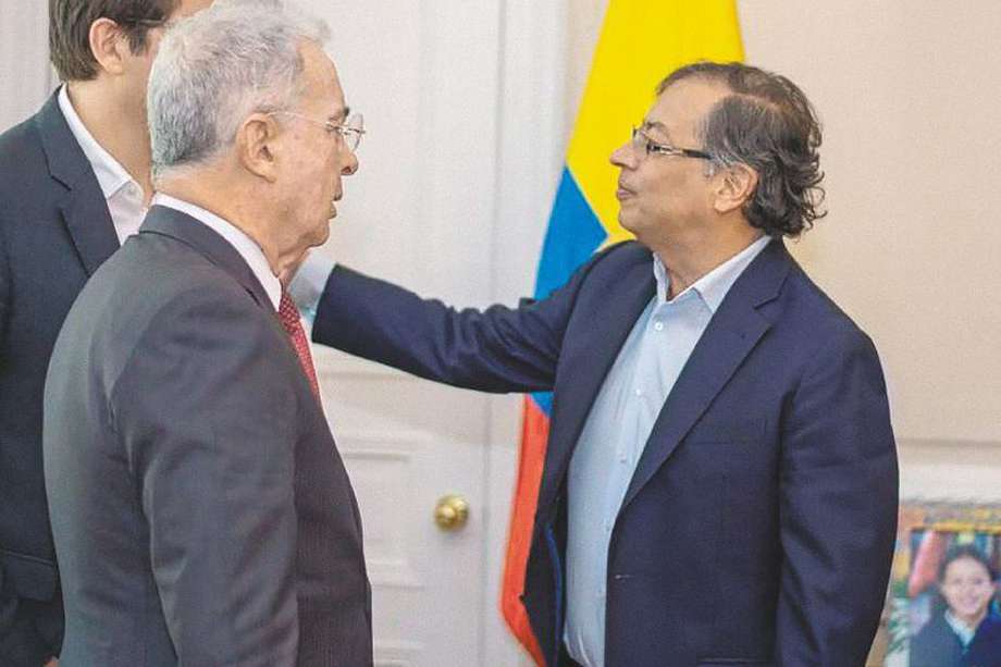  El expresidente Álvaro Uribe aceptó asistir al encuentro, que se llevará a cabo en la Casa de Nariño.  / Presidencia