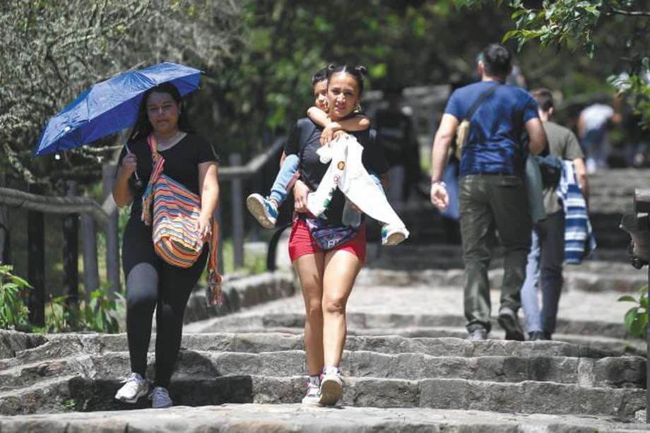   Según el Ideam, en Bogotá las temperaturas han llegado a los 24 grados, con un pico entre las 10 a.m. y las 4 p.m. /Jose Vargas -  El Espectador.
