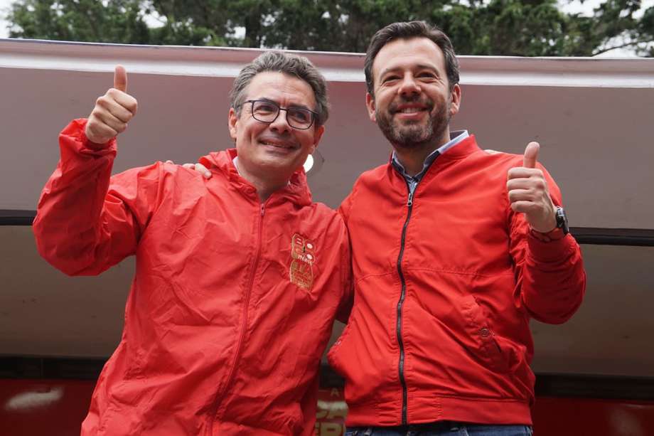 Alejandro Gaviria y el candidato a la Alcaldía de Bogotá por el Nuevo Liberalismo, Carlos Fernando Galán.